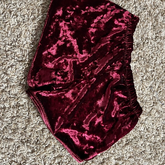 never worn - Picture 3 of 3